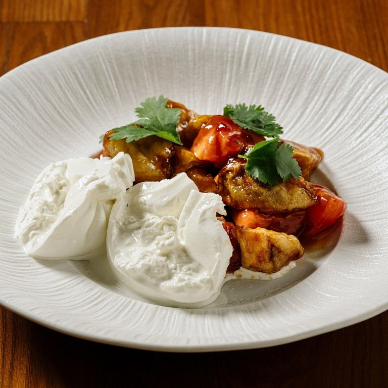 П Буррато с томатами и баклажанами